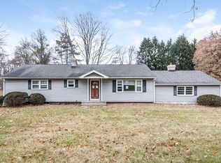 4 Parkway Dr, Hackettstown, NJ 07840