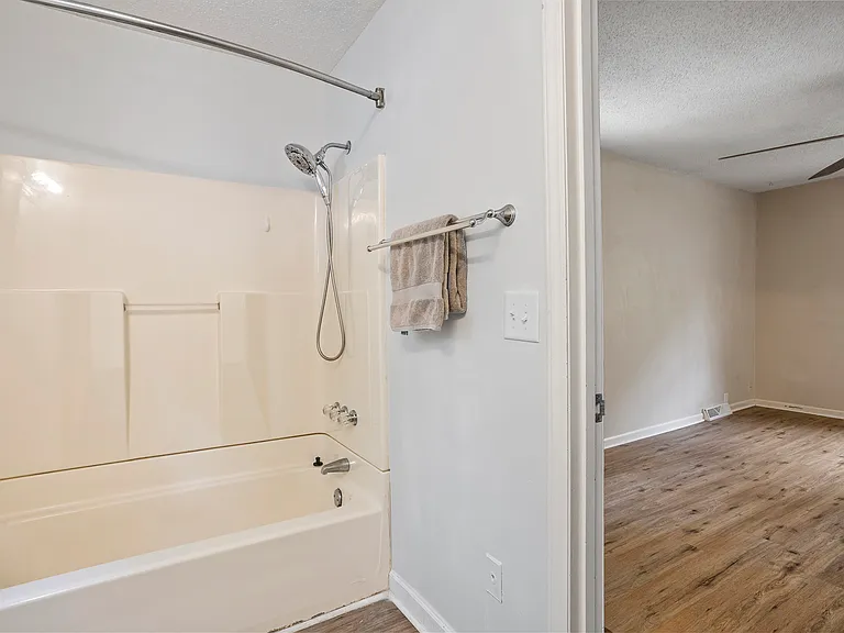 1801 Quail Ridge Rd — Photo 19