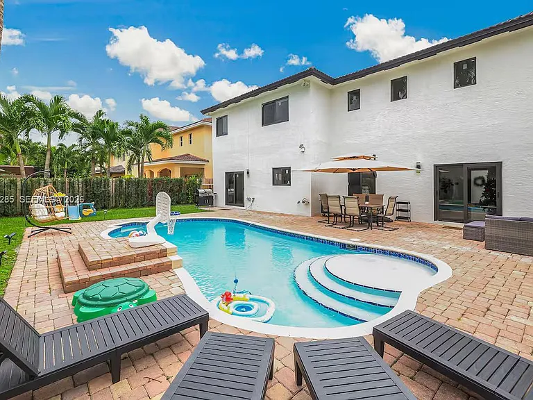 14551 SW 158th Ct — Photo 33