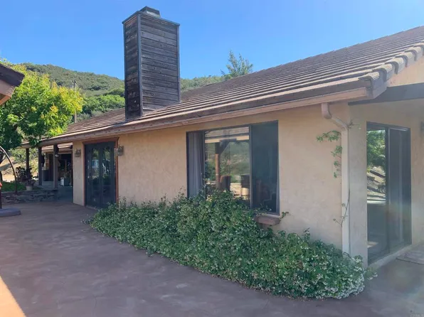 989 Peutz Valley Rd, Alpine, CA 91901