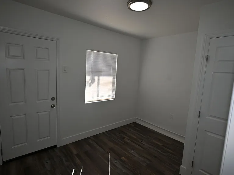 1007 C St #1 — Photo 24