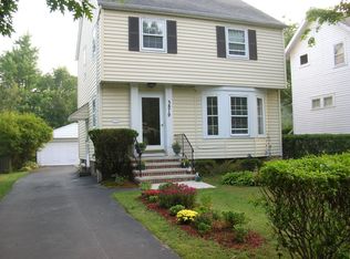 3879 Northampton Rd, Cleveland Heights, OH 44121