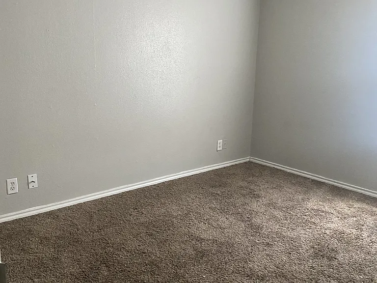 1809 W Schunior Rd #701 — Photo 5