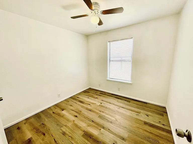 1203 Redwood Dr #A — Photo 10