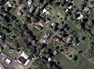 31 Maple Ave, Line Lexington, PA 18932