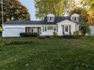 27 Hill Dr, Rochester, NY 14626