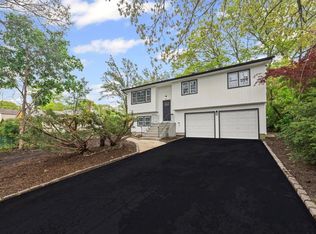 2478 Motor Pkwy, Ronkonkoma, NY 11779