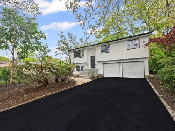 2478 Motor Parkway, Ronkonkoma, NY 11779