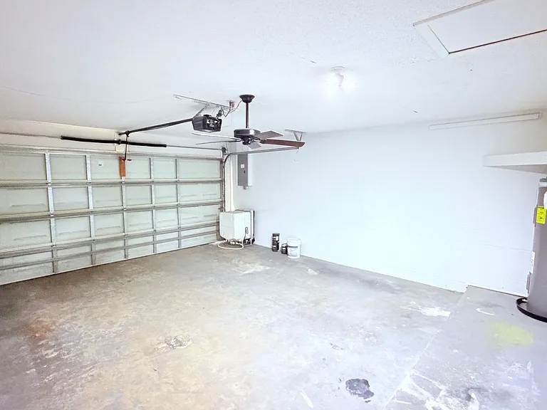 124 Clear Lake Cir — Photo 27