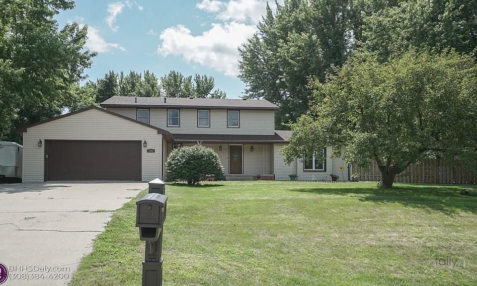 1st image of 102 Riverview Dr