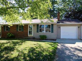 10 Oxford Ct, Washington, IL
