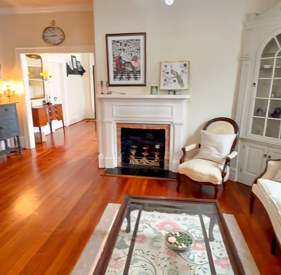 2 bed, 1.5 bath, 1219 sqft, $2,600 — Photo 2