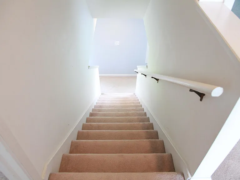 3908 Balmoral Dr — Photo 8