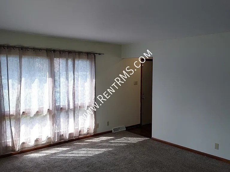 2310 SW Fairlawn Rd — Photo 5