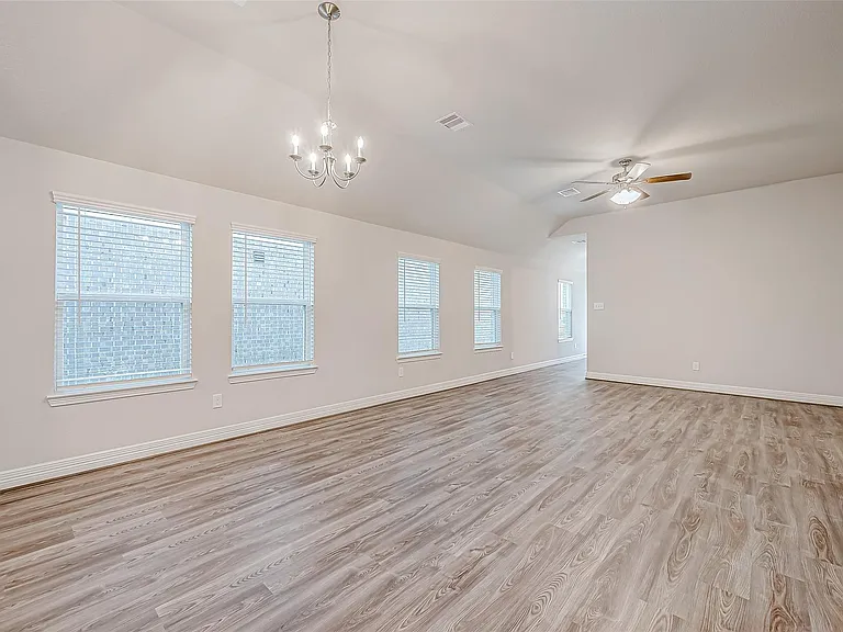 22814 Ephesus Ave — Photo 7