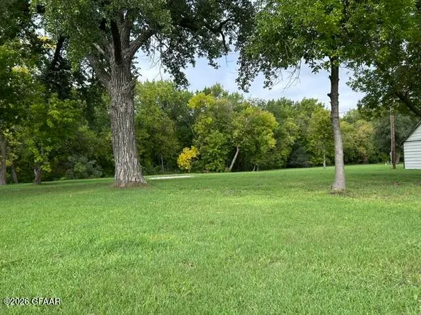 32434 320th St SW, Climax, MN 56523