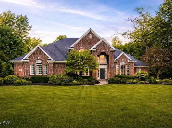 3339 Swan Ridge Ln, Maumee, OH 43537