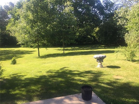 4th image of 11422 Creekwood Cir