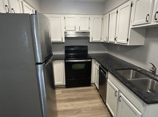 1409 Sunset Dr #204, Norwalk, IA 50211