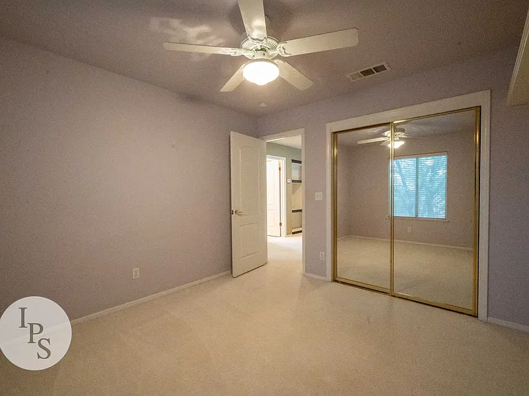 1891 E Oak Haven Dr — Photo 33