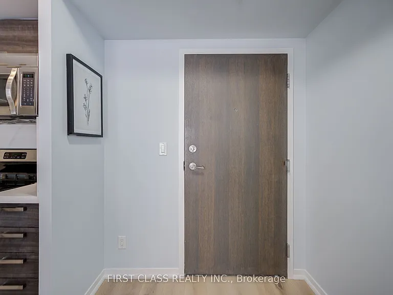 68 Abell St #527 — Photo 13