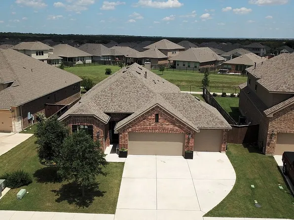 304 Miracle Rose Way, Liberty Hill, TX 78642