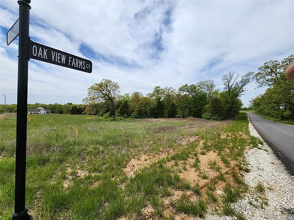 2nd image of 100 Oak View Farms Dr