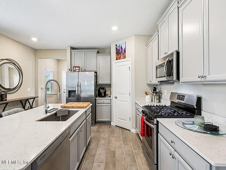 3956 Bloomfield Ct — Photo 11