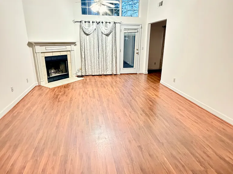 625 Heath Pl — Photo 8