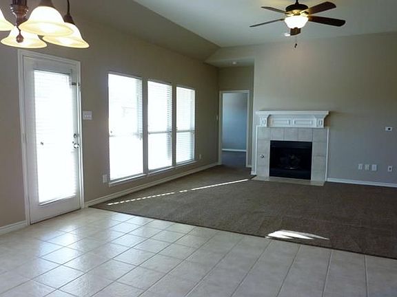 2nd image of 1104 Whisper Willow Dr