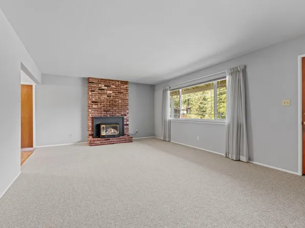 4453 Fowler Ln, Diamond Springs, CA 95619