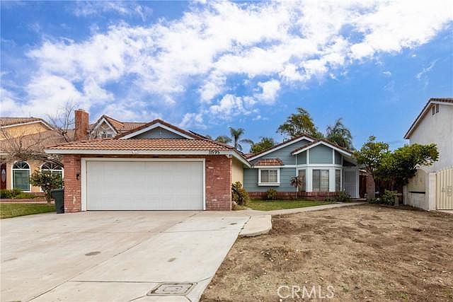 1st image of 11595 Oakwood Dr