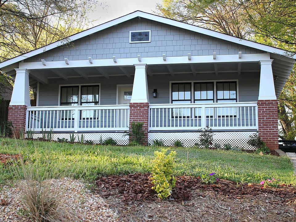 Craftsman w/ Great Front Porch!
