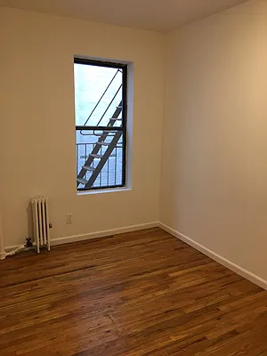 Rented by Skyline Realty LLC II | media 10