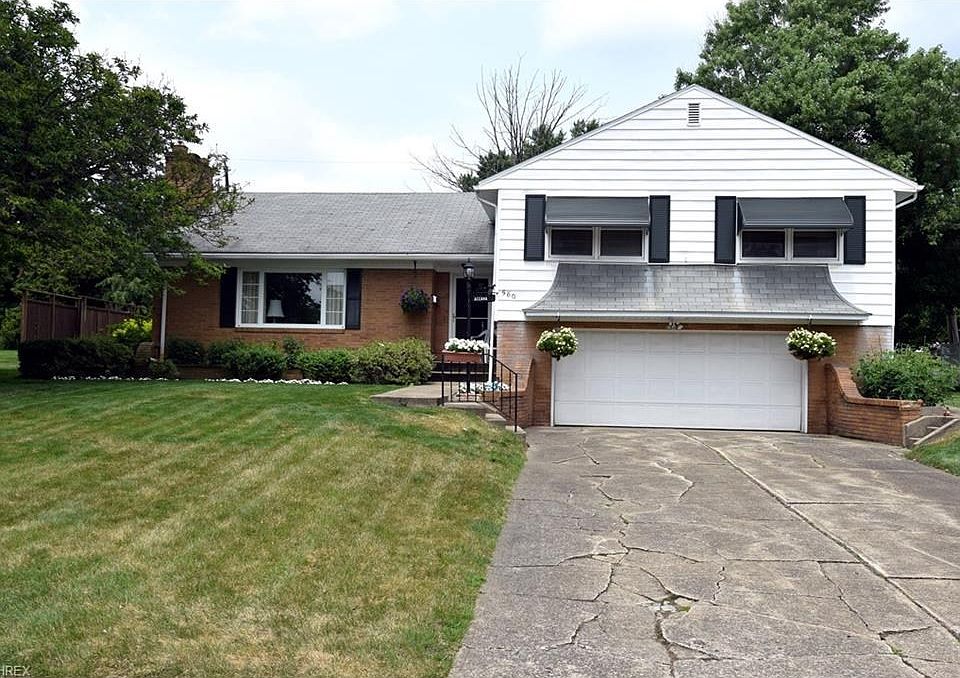 1st image of 560 Joan Ave