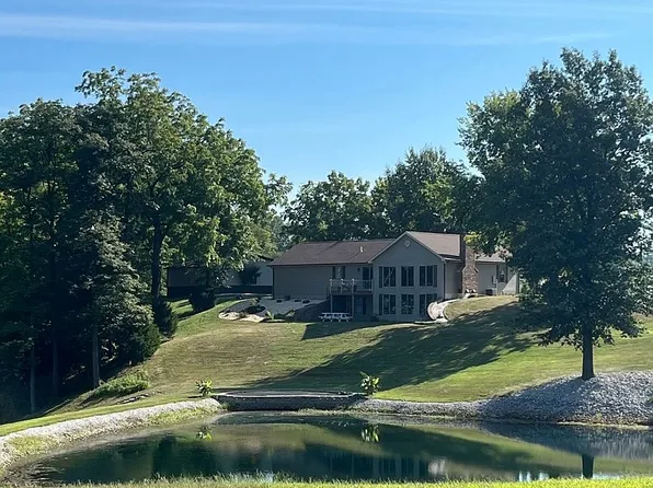 8941 Baldwin Rd, Baldwin, IL 62217