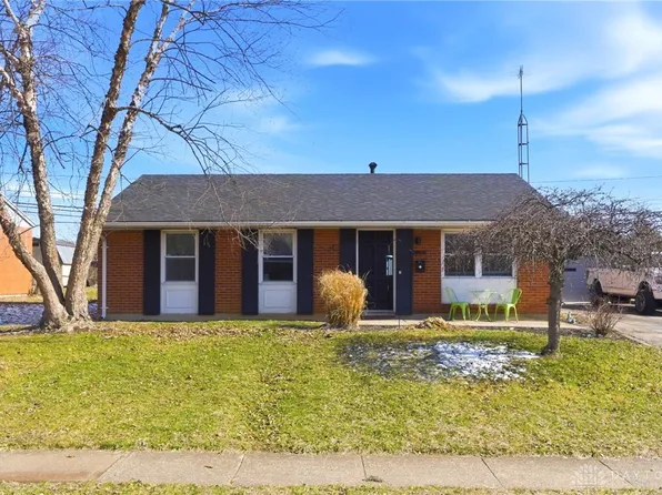 308 Frayne Dr, New Carlisle, OH 45344