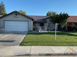4217 Oldcastle Ave, Bakersfield, CA 93313