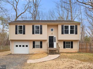 4 Glade Dr, Stafford, VA 22556