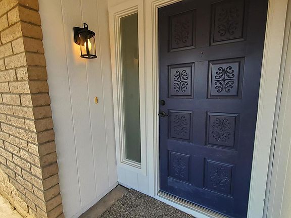 4th image of 3946 W Meadow Dr