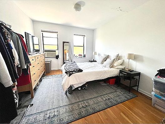 1st image of 303 E 10th St APT 9
