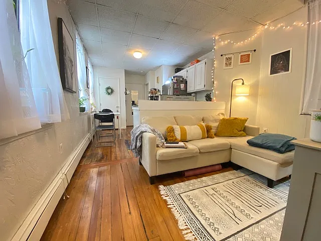 1 bed, 400 sqft, $2,200 — Photo 2