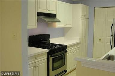 2nd image of 10012 Vanderbilt Cir #910