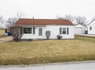 7503 Volquardsen Ave, Davenport, IA 52806