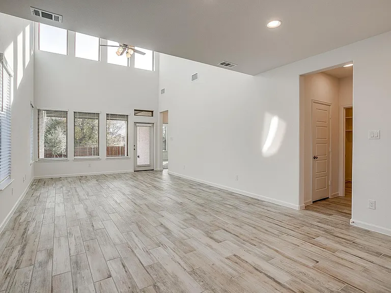 9344 Buckeye Bnd — Photo 13