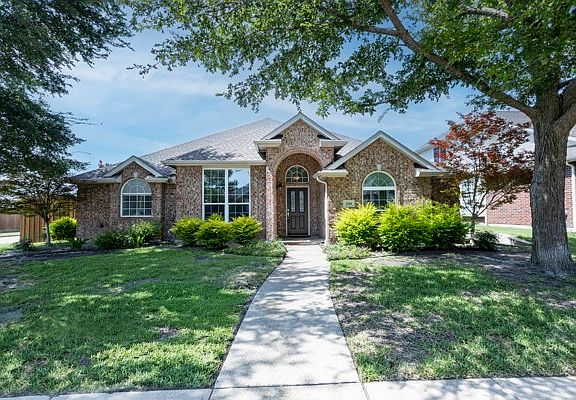 3rd image of 2540 Wagonwheel Dr