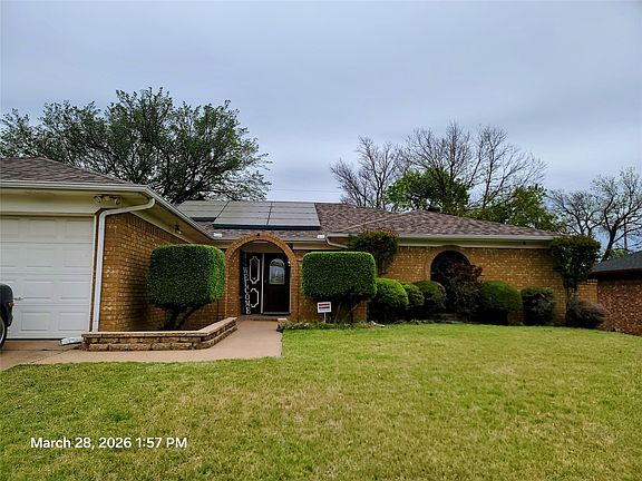 2nd image of 1408 Country Manor Rd