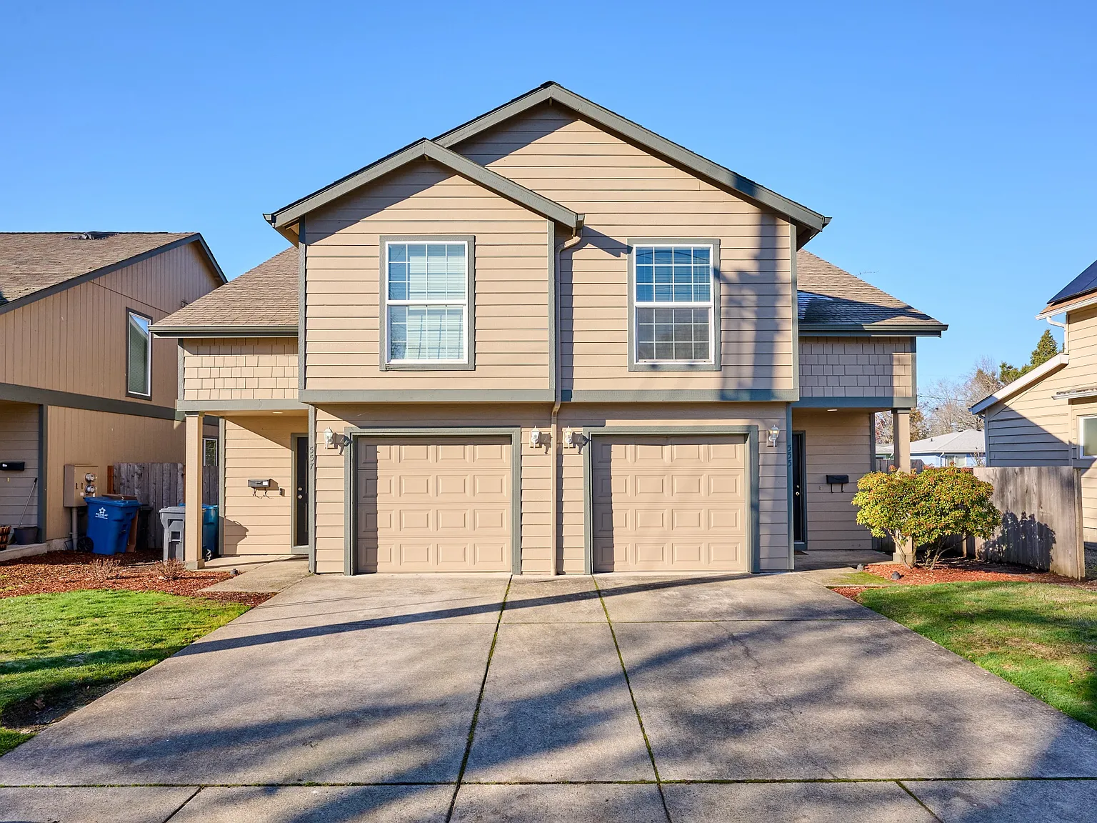 3 bed, 2.5 bath, 1459 sqft, $2,150 — Photo 1