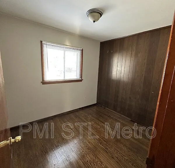 1450 Fairmeadows Ln — Photo 7