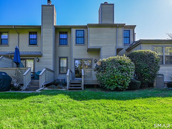 4th image of 22 Metacomet Drive